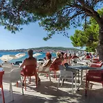 Apartment And Rooms Artina * Vodice