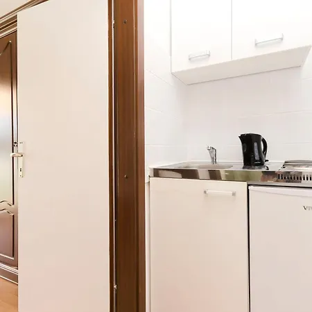 And Artina Appartamento