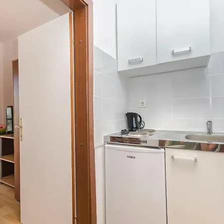 Apartment And Rooms Artina * Vodice