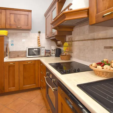 Apartment Apartment And Rooms Artina Vodice