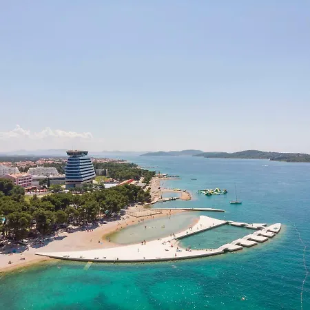 Apartment Apartment And Rooms Artina Vodice