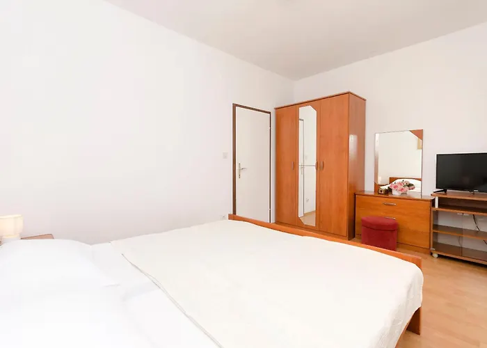 Apartment And Rooms Artina * Vodice
