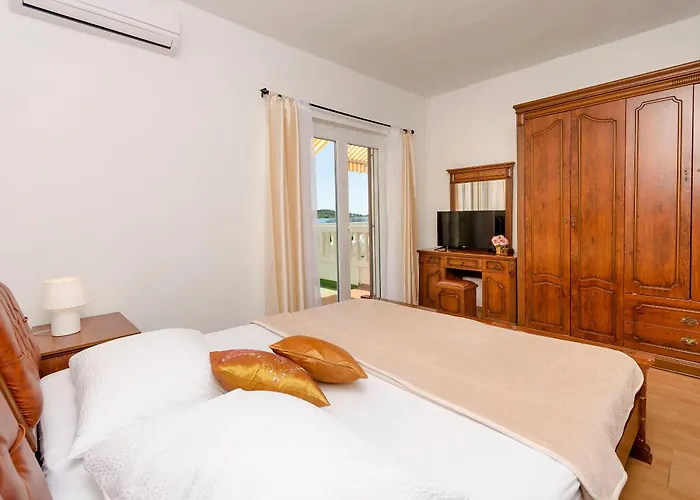 Lägenhet Apartment And Rooms Artina