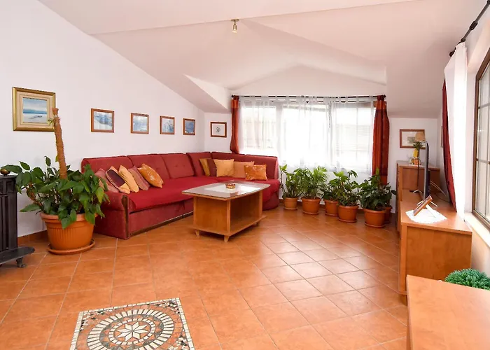 Apartment And Rooms Artina * Vodice